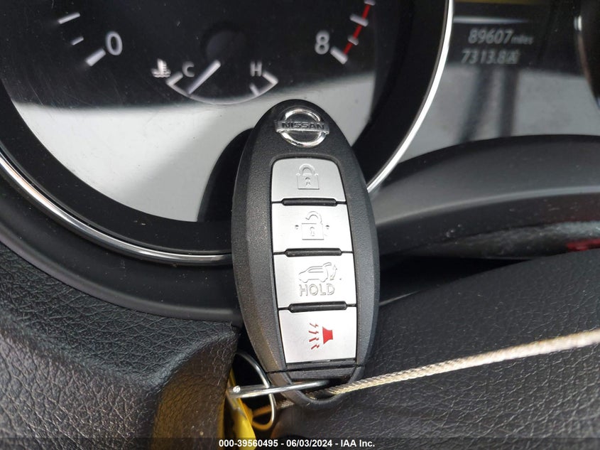 2015 Nissan Rogue Sl VIN: 5N1AT2MV9FC779057 Lot: 39560495