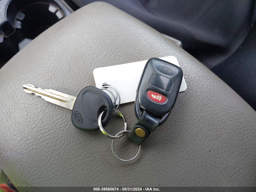 2009 Kia Sorento Lx VIN: KNDJD735895874766 Lot: 39560674