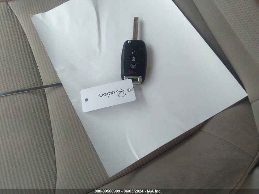 2015 Kia Sorento Lx VIN: 5XYKT4A67FG624679 Lot: 39560909