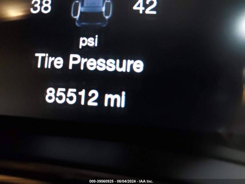 2016 Jeep Grand Cherokee Overland VIN: 1C4RJFCGXGC379100 Lot: 39560925