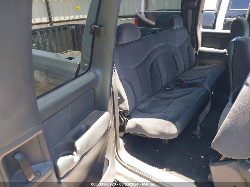 2002 GMC Sierra 1500 Sle VIN: 2GTEC19T121337039 Lot: 39560929