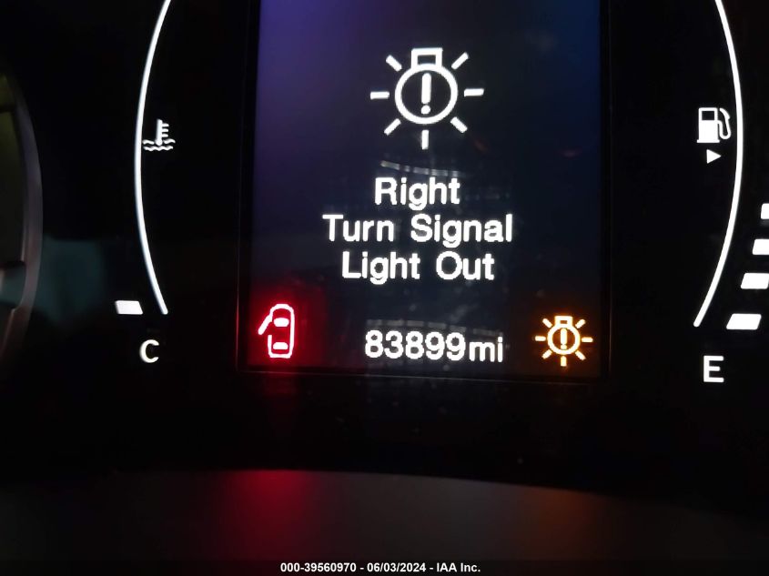 2017 Jeep Renegade Latitude 4X4 VIN: ZACCJBBBXHPE51740 Lot: 39560970