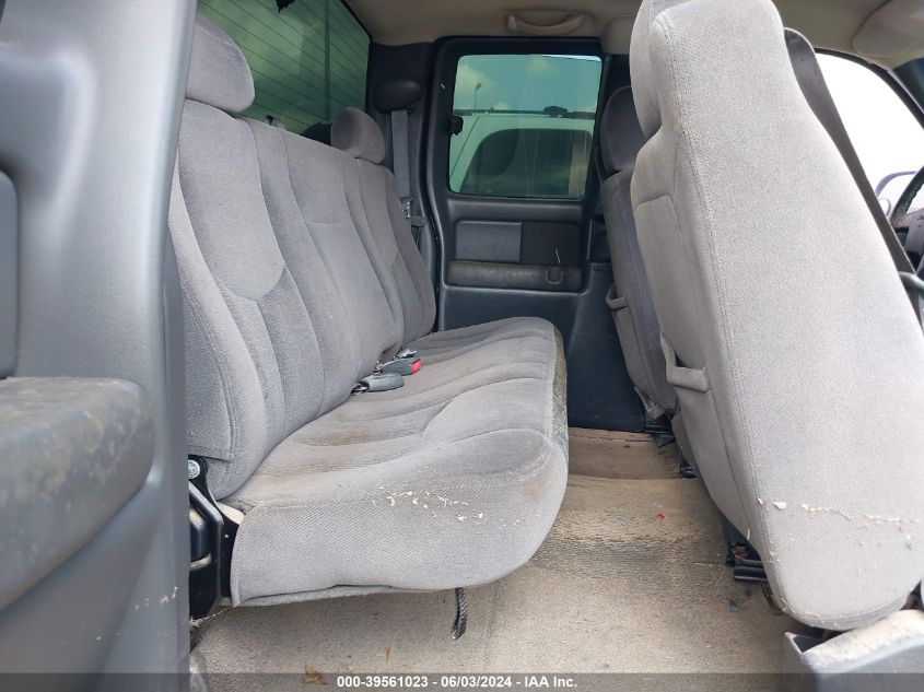 2004 GMC Sierra 1500 Sle VIN: 2GTEC19T941172568 Lot: 39561023