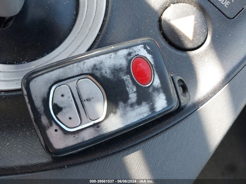 2011 Toyota Prius Four VIN: JTDKN3DU6B0304817 Lot: 39561037