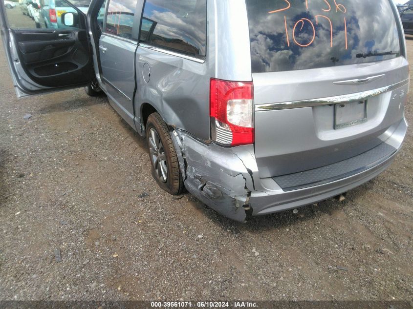 2015 Chrysler Town & Country S VIN: 2C4RC1HG8FR562619 Lot: 39561071