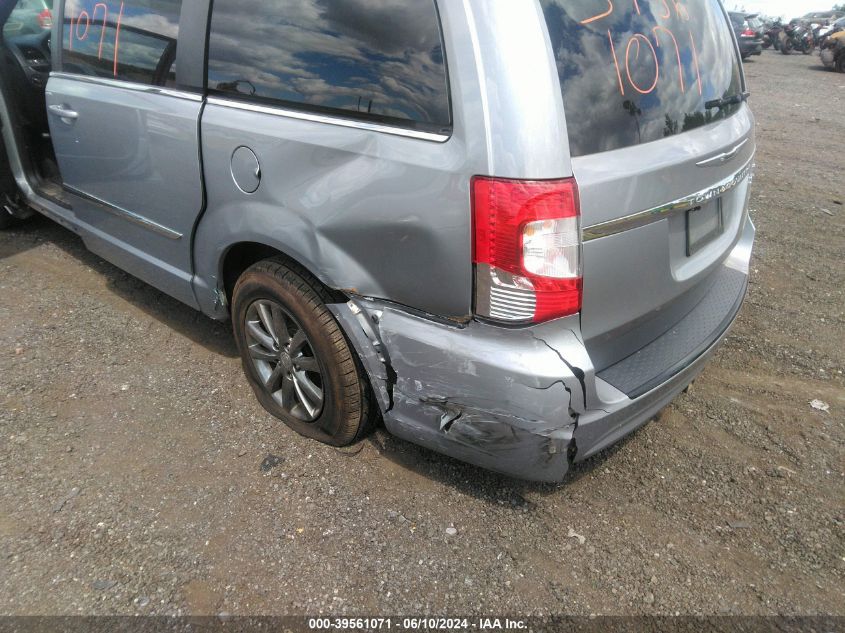 2015 Chrysler Town & Country S VIN: 2C4RC1HG8FR562619 Lot: 39561071