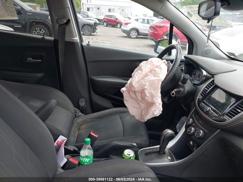 2019 CHEVROLET TRAX LT - 3GNCJPSB9KL183252