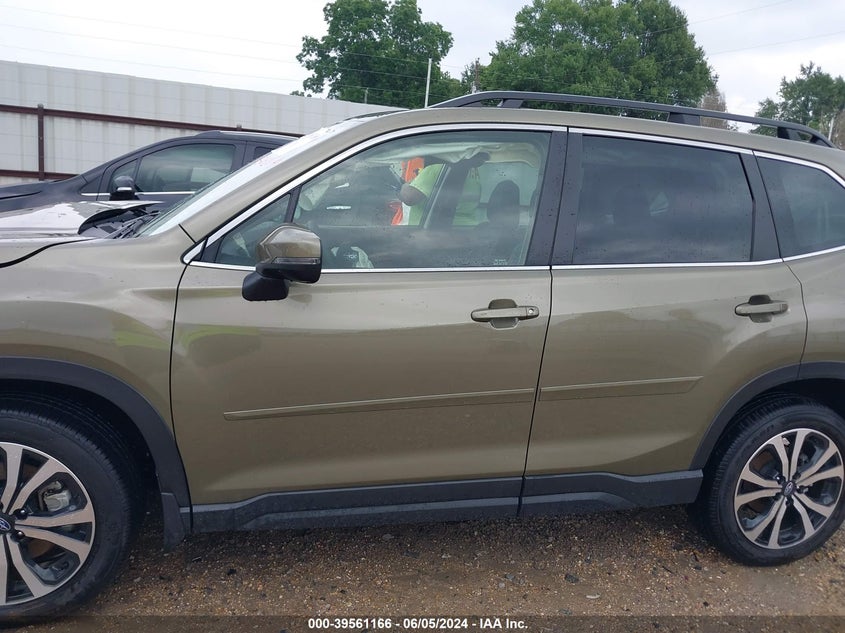 2024 Subaru Forester Limited VIN: JF2SKALCXRH420265 Lot: 39561166