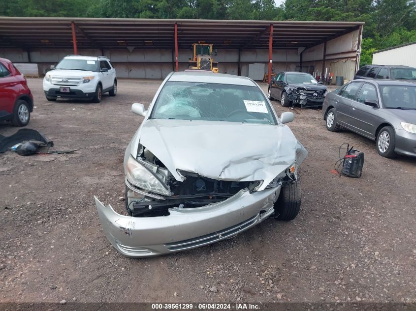 2003 Toyota Camry Le VIN: 4T1BE32K73U238818 Lot: 39561299