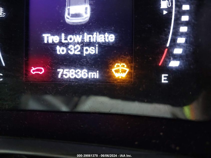 2018 Jeep Compass Latitude 4X4 VIN: 3C4NJDBB1JT201922 Lot: 39561378