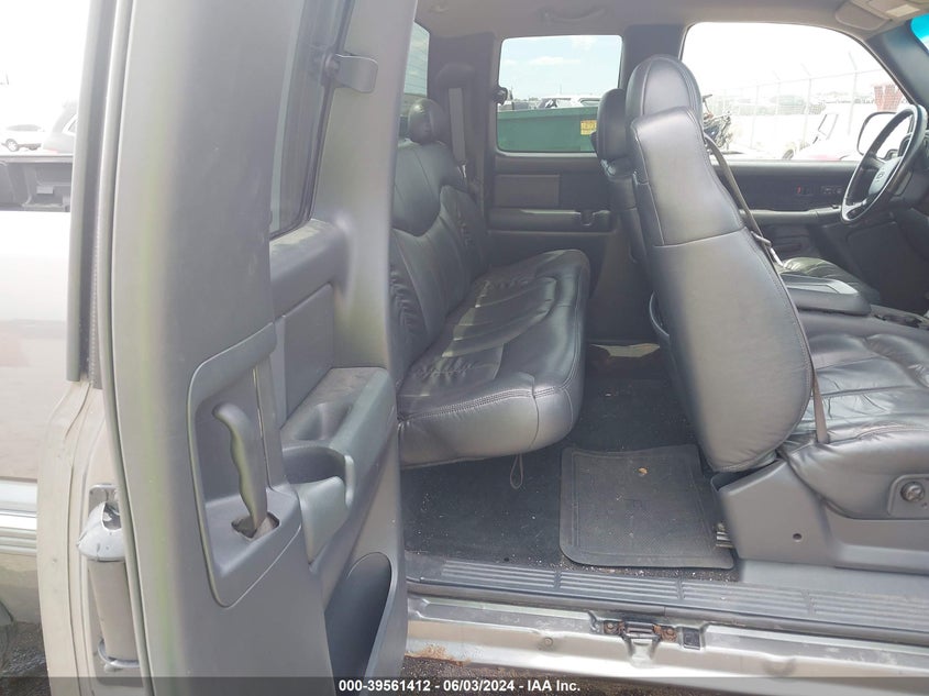 2000 Chevrolet Silverado 1500 Lt VIN: 2GCEK19T7Y1115861 Lot: 39561412