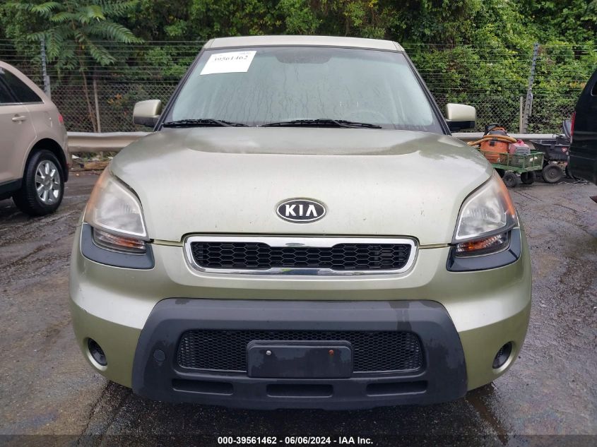 2011 Kia Soul + VIN: KNDJT2A27B7256783 Lot: 39561462
