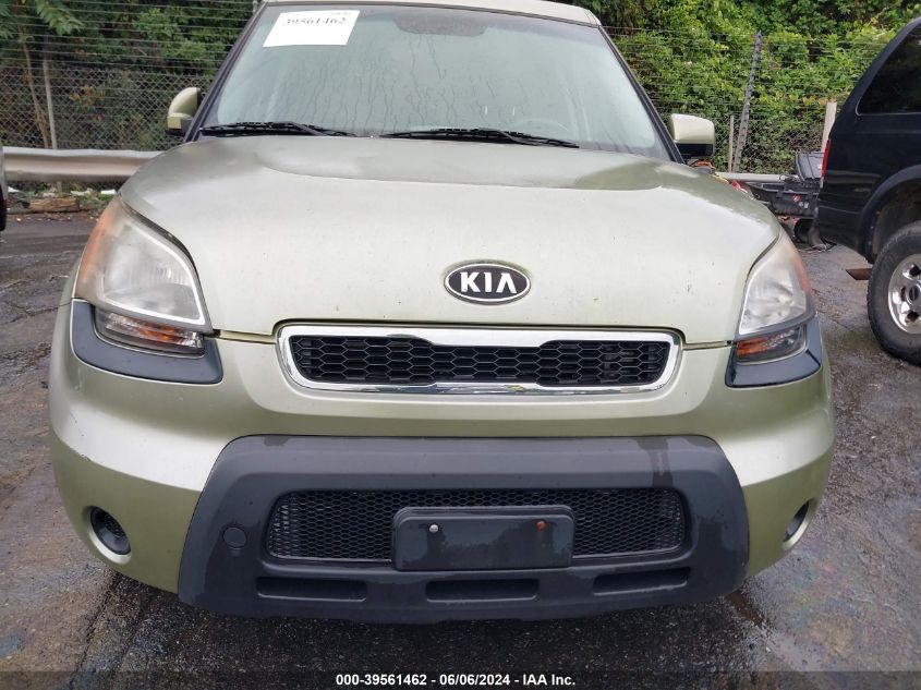 2011 Kia Soul + VIN: KNDJT2A27B7256783 Lot: 39561462