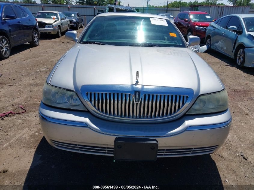 2008 Lincoln Town Car Signature Limited VIN: 2LNHM82V08X634254 Lot: 39561499