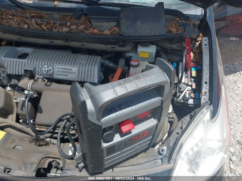 2015 Toyota Prius Two VIN: JTDKN3DU2F1907750 Lot: 39561581