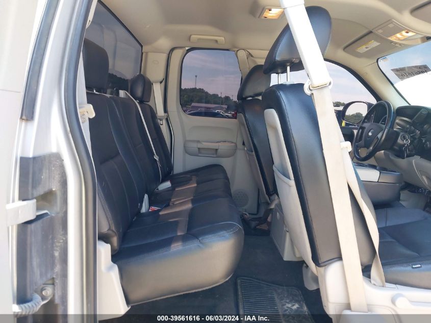 2010 Chevrolet Silverado 1500 Lt VIN: 1GCSKSE33AZ156807 Lot: 39561616