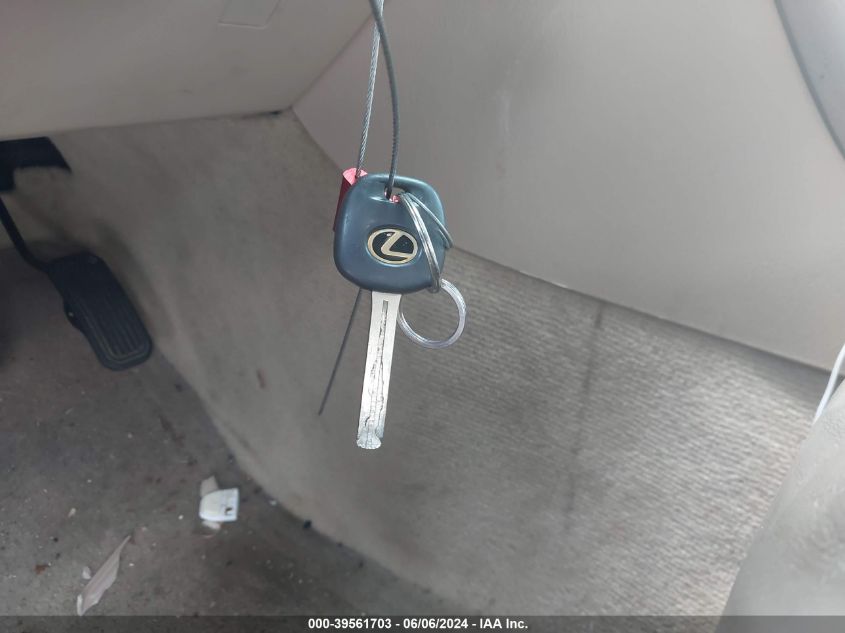 1998 Lexus Es 300 VIN: JT8BF28G5W5035745 Lot: 39561703