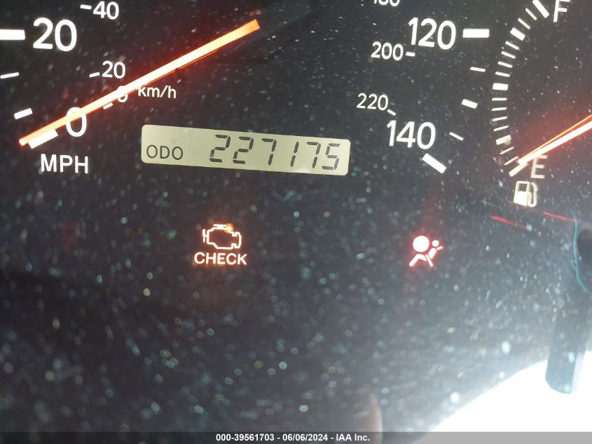 1998 Lexus Es 300 VIN: JT8BF28G5W5035745 Lot: 39561703