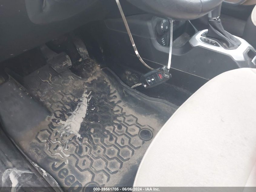 2015 Jeep Renegade Latitude VIN: ZACCJBBT4FPB84441 Lot: 39561705