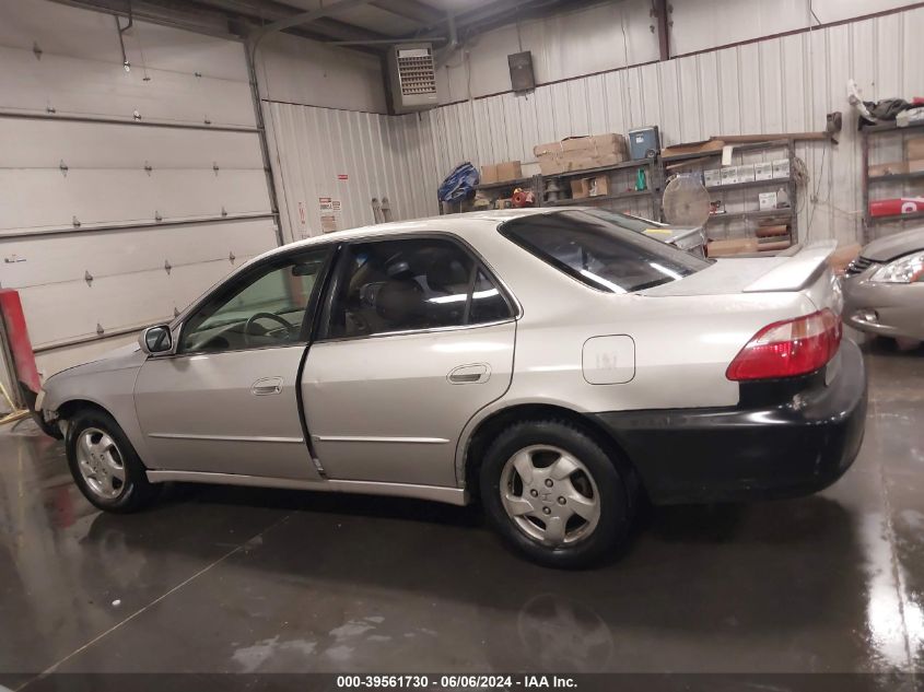 1999 Honda Accord Ex VIN: 1HGCG5651XA048699 Lot: 39561730