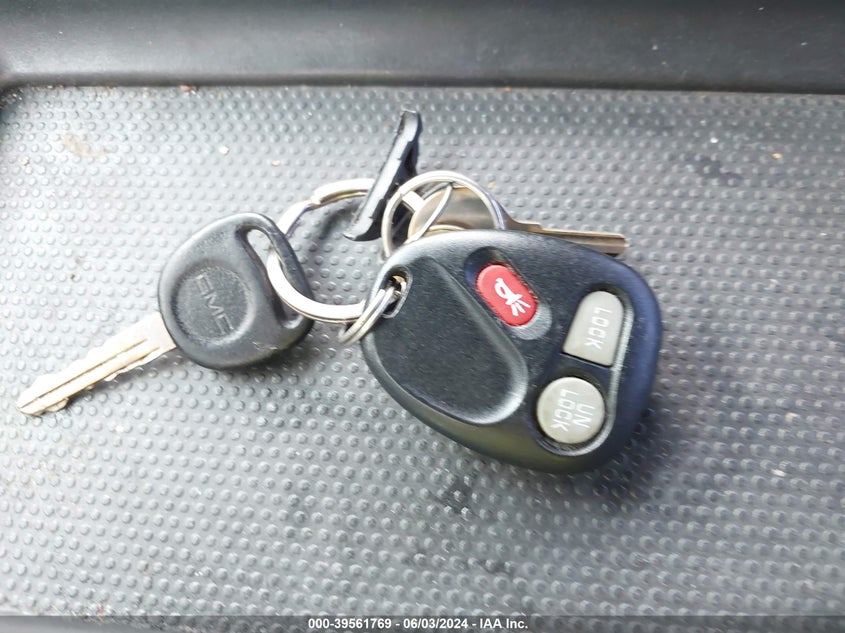 2002 Chevrolet Silverado 1500 Ls VIN: 2GCEC19V021111480 Lot: 39561769