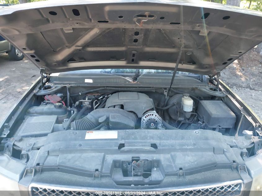 2011 Chevrolet Tahoe Ltz VIN: 1GNSKCE09BR322638 Lot: 39561902