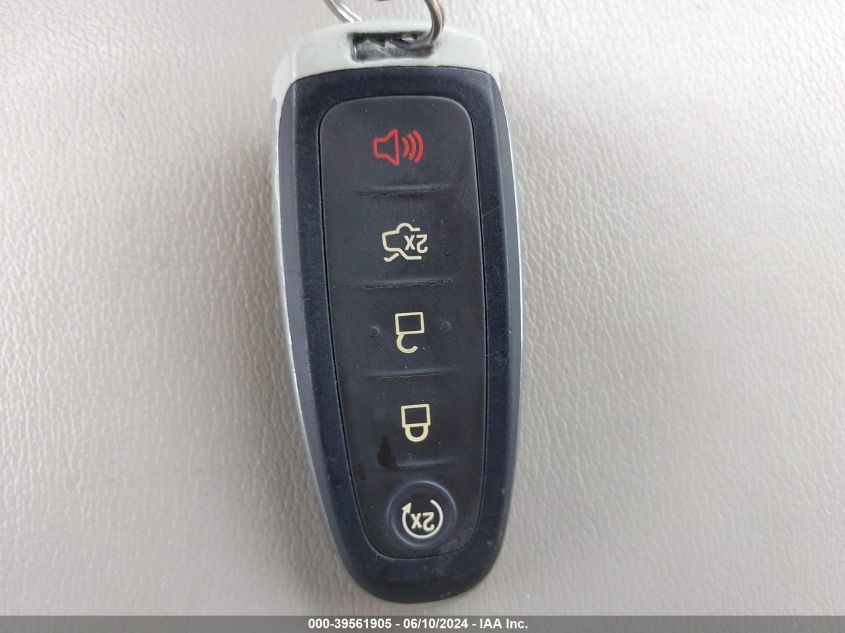 2017 Ford Escape Titanium VIN: 1FMCU0JD7HUD40510 Lot: 39561905