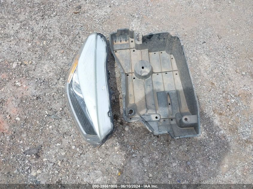 2017 Ford Escape Titanium VIN: 1FMCU0JD7HUD40510 Lot: 39561905