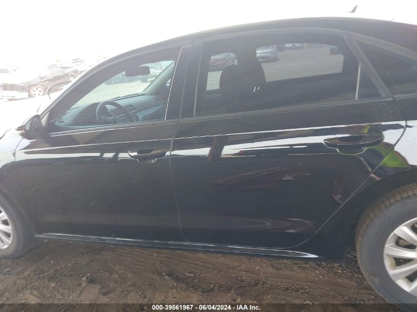 2012 Volkswagen Passat 2.5L S VIN: 1VWAP7A32CC020252 Lot: 39561967