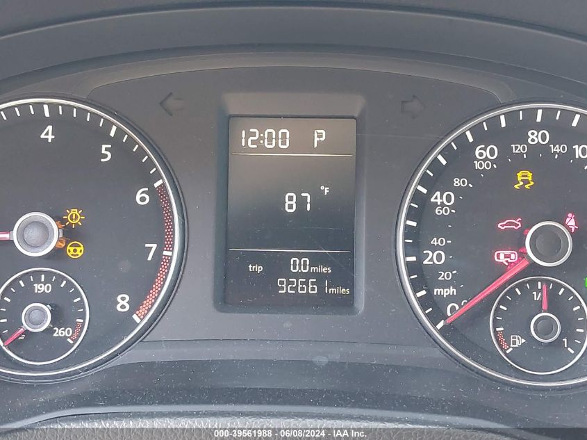 2015 Volkswagen Passat 1.8T Limited Edition VIN: 1VWAS7A32FC117826 Lot: 39561988