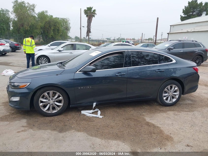 2019 Chevrolet Malibu Lt VIN: 1G1ZD5ST0KF110717 Lot: 39562020