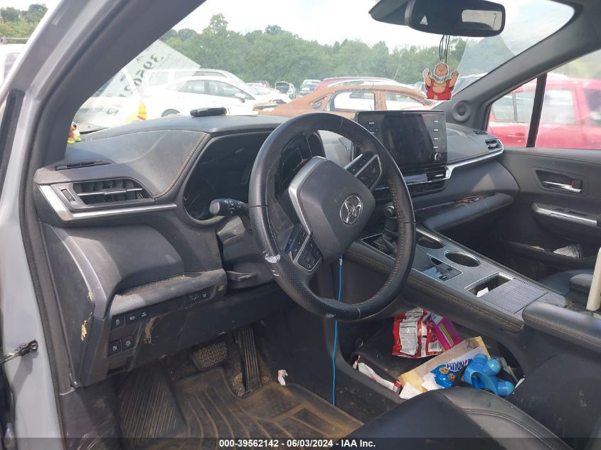 2022 TOYOTA SIENNA XLE - 5TDASKFC1NS042810