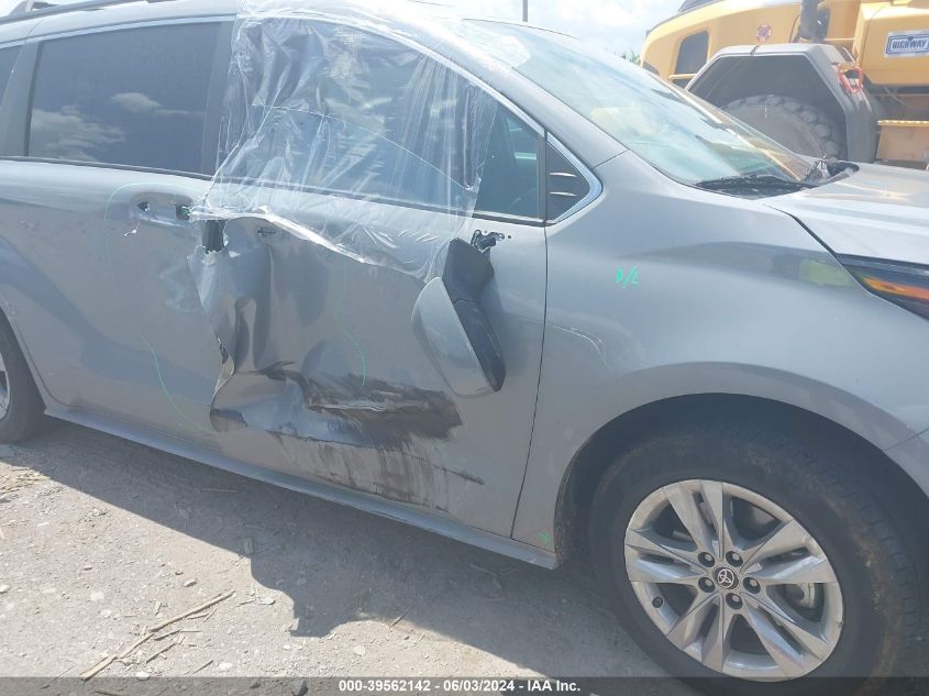 2022 TOYOTA SIENNA XLE - 5TDASKFC1NS042810