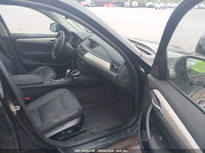 2015 BMW X1 XDRIVE28I - WBAVL1C56FVY39508