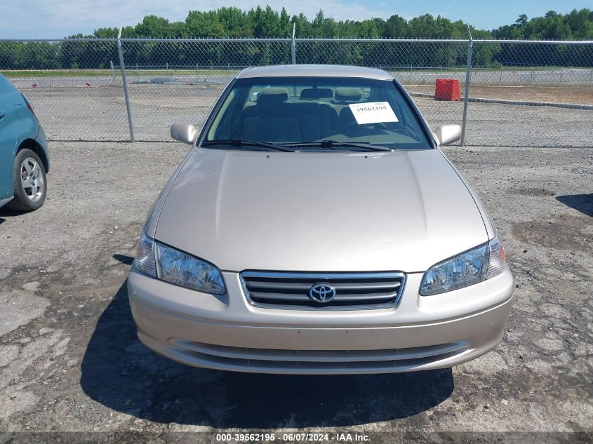 2000 Toyota Camry Le V6 VIN: 4T1BF22K6YU951790 Lot: 39562195