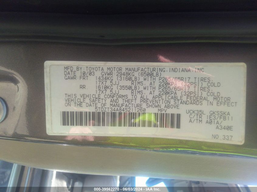 2004 Toyota Sequoia Sr5 V8 VIN: 5TDZT34A84S211260 Lot: 39562270