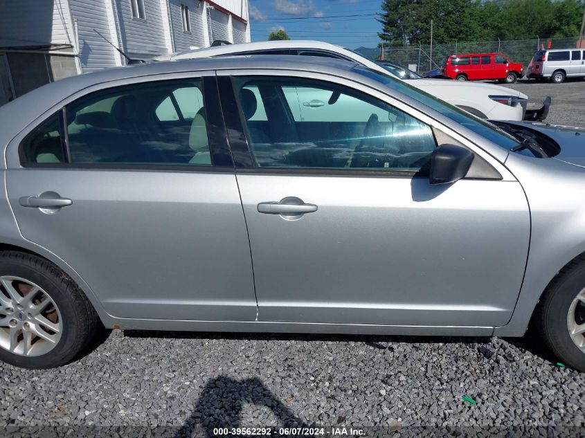 2012 Ford Fusion S VIN: 3FAHP0GA4CR117734 Lot: 39562292