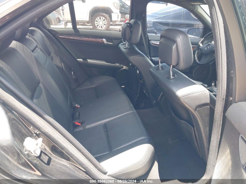 2011 Mercedes-Benz C 300 Luxury 4Matic/Sport 4Matic VIN: WDDGF8BB6BR181815 Lot: 39562360