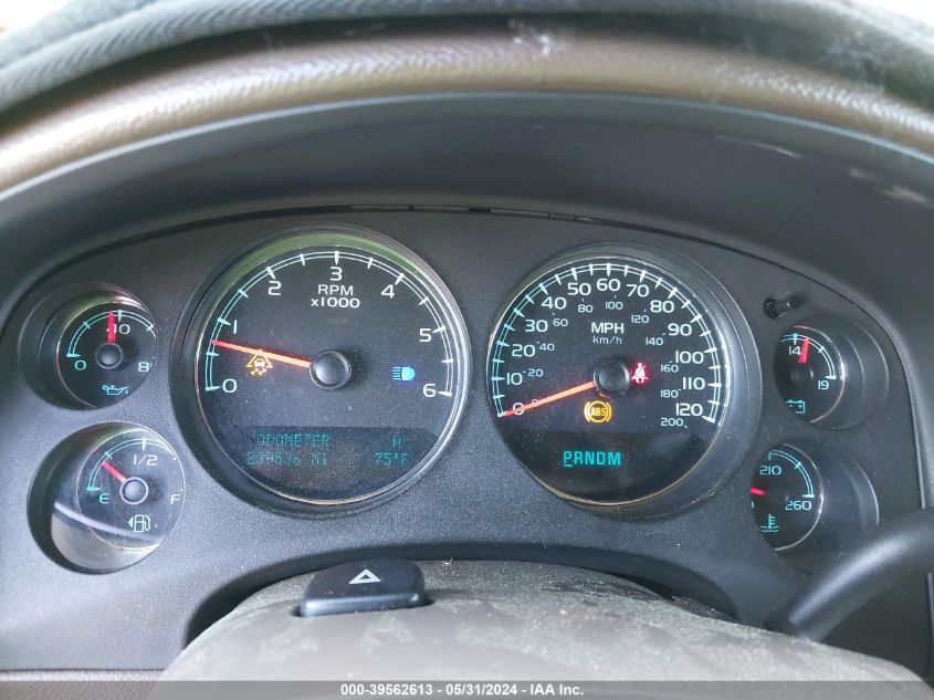 2011 Chevrolet Tahoe Lt VIN: 1GNSKBE09BR100496 Lot: 39562613