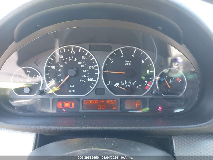 2005 BMW 330I VIN: WBAEV53425KM39714 Lot: 39562650