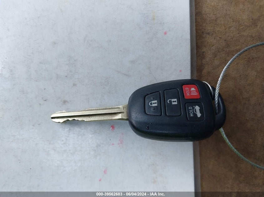 2016 Toyota Camry Le VIN: 4T1BF1FK5GU579698 Lot: 39562683