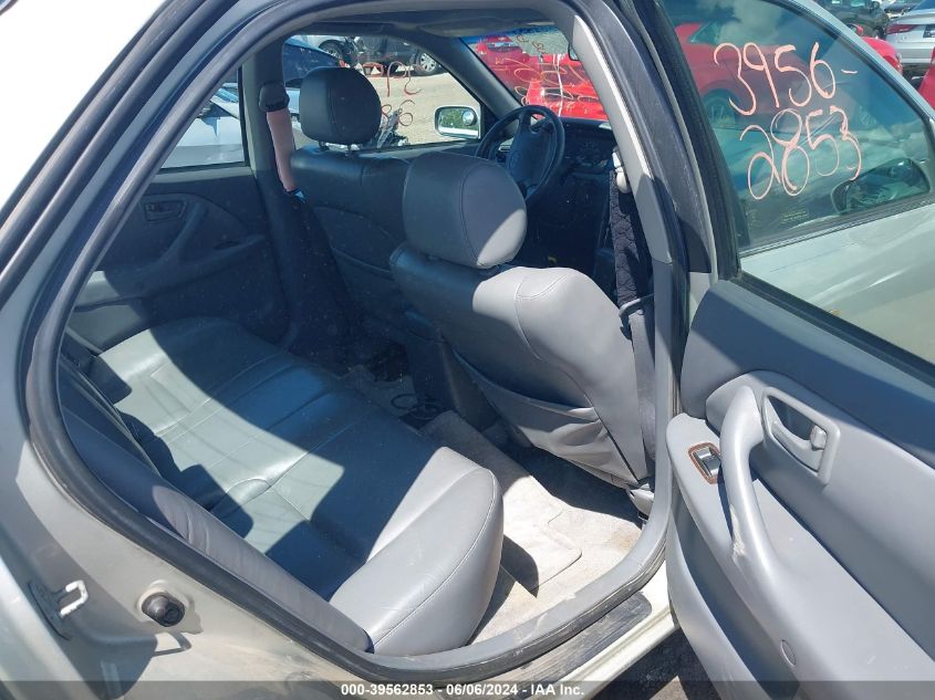 2000 Toyota Camry Xle V6 VIN: 4T1BF28K3YU095601 Lot: 39562853