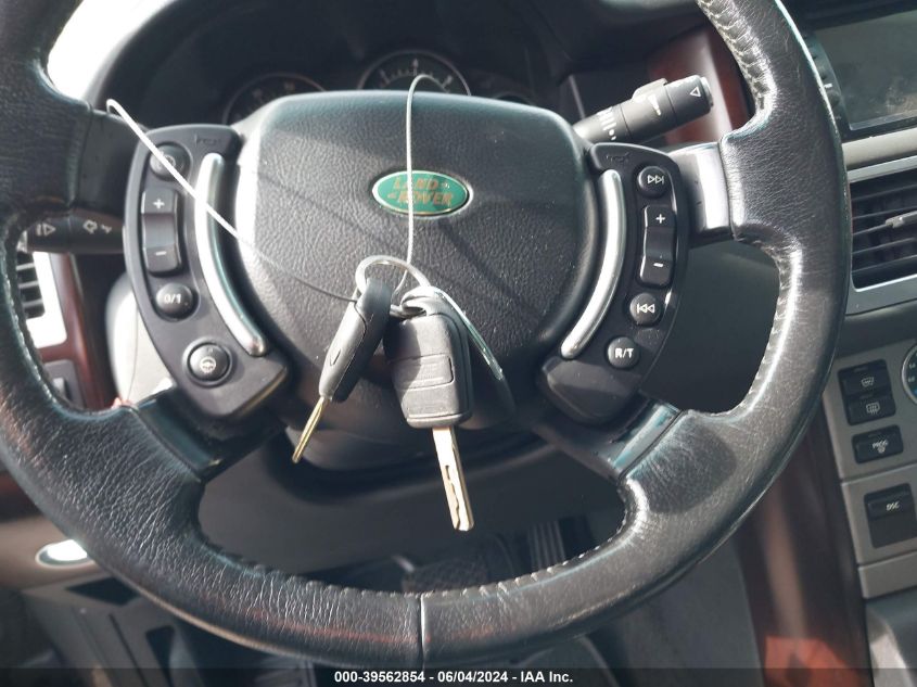 2004 Land Rover Range Rover Hse VIN: SALME11404A172029 Lot: 39562854