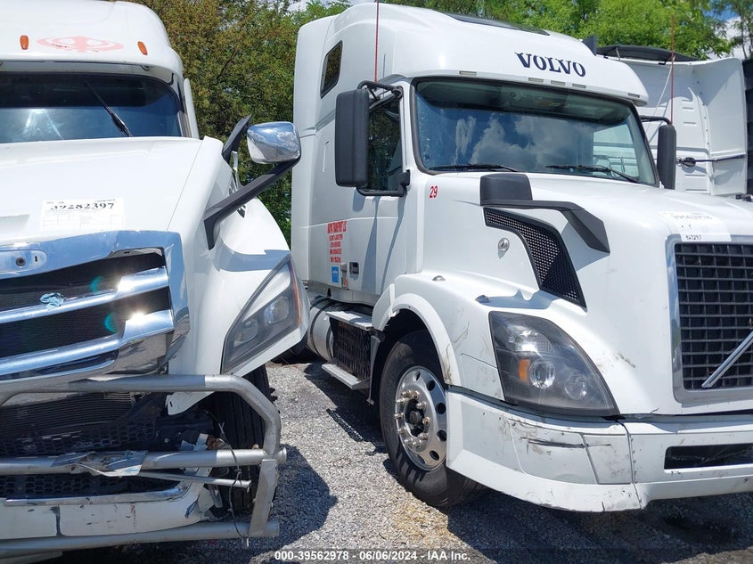 2012 Volvo Vn Vnl VIN: 4V4NC9TH8CN545183 Lot: 39562978