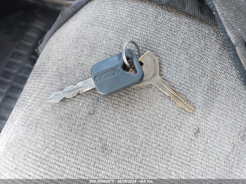 2012 Volvo Vn Vnl VIN: 4V4NC9TH8CN545183 Lot: 39562978