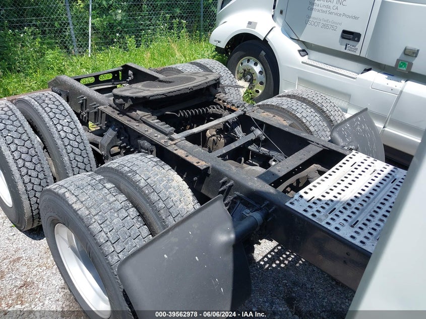 2012 Volvo Vn Vnl VIN: 4V4NC9TH8CN545183 Lot: 39562978