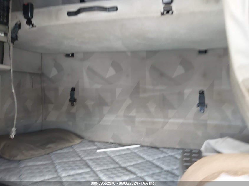 2012 Volvo Vn Vnl VIN: 4V4NC9TH8CN545183 Lot: 39562978