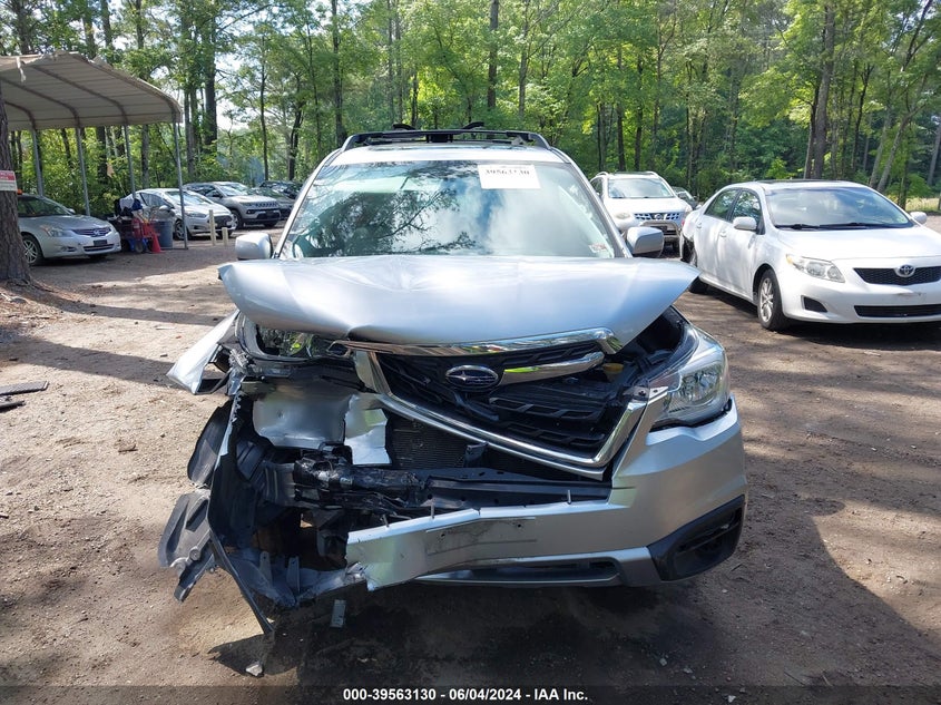 2018 Subaru Forester 2.5I Premium VIN: JF2SJAEC5JH616490 Lot: 39563130