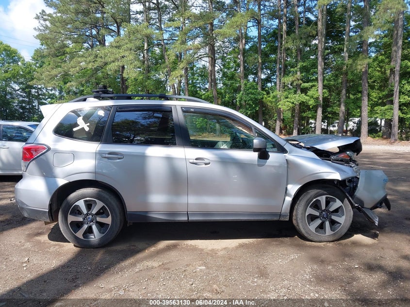 2018 Subaru Forester 2.5I Premium VIN: JF2SJAEC5JH616490 Lot: 39563130