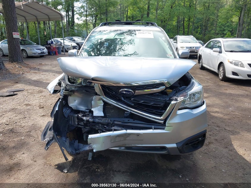 2018 Subaru Forester 2.5I Premium VIN: JF2SJAEC5JH616490 Lot: 39563130